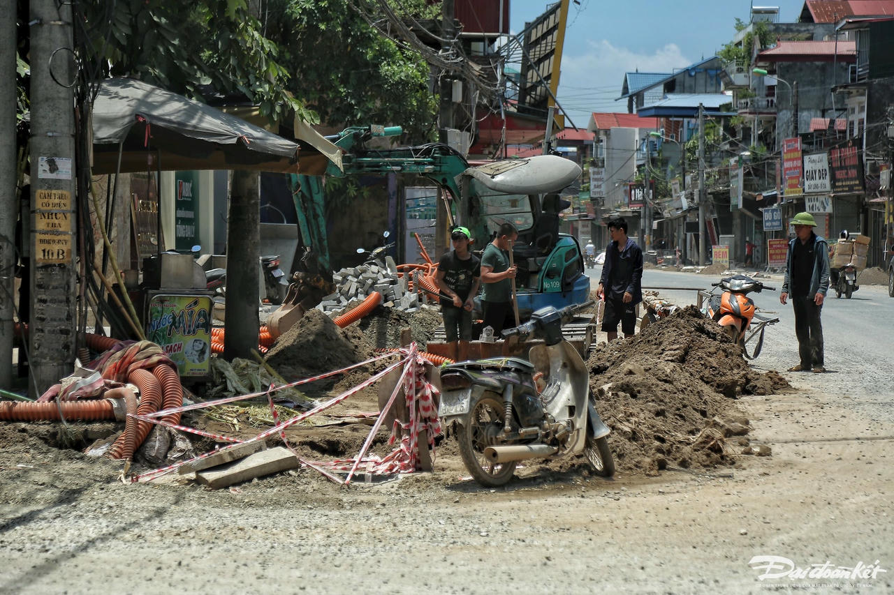 ung_hoa-le-khanh2.jpg