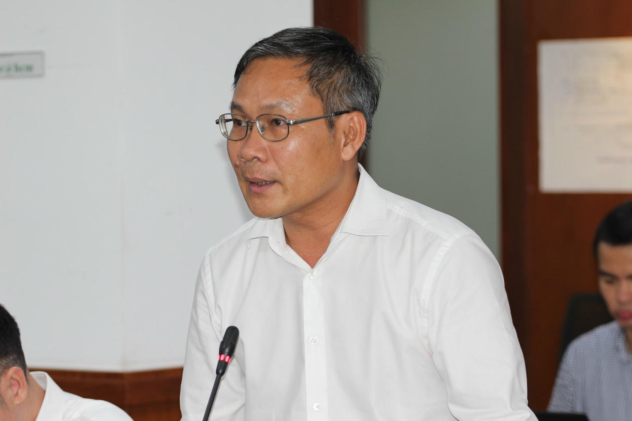 Ông Bùi Trung Kiên giải thích về việc giá tiền điện tháng 8 của mọt lượng lớn khách hàng tăng cao. 