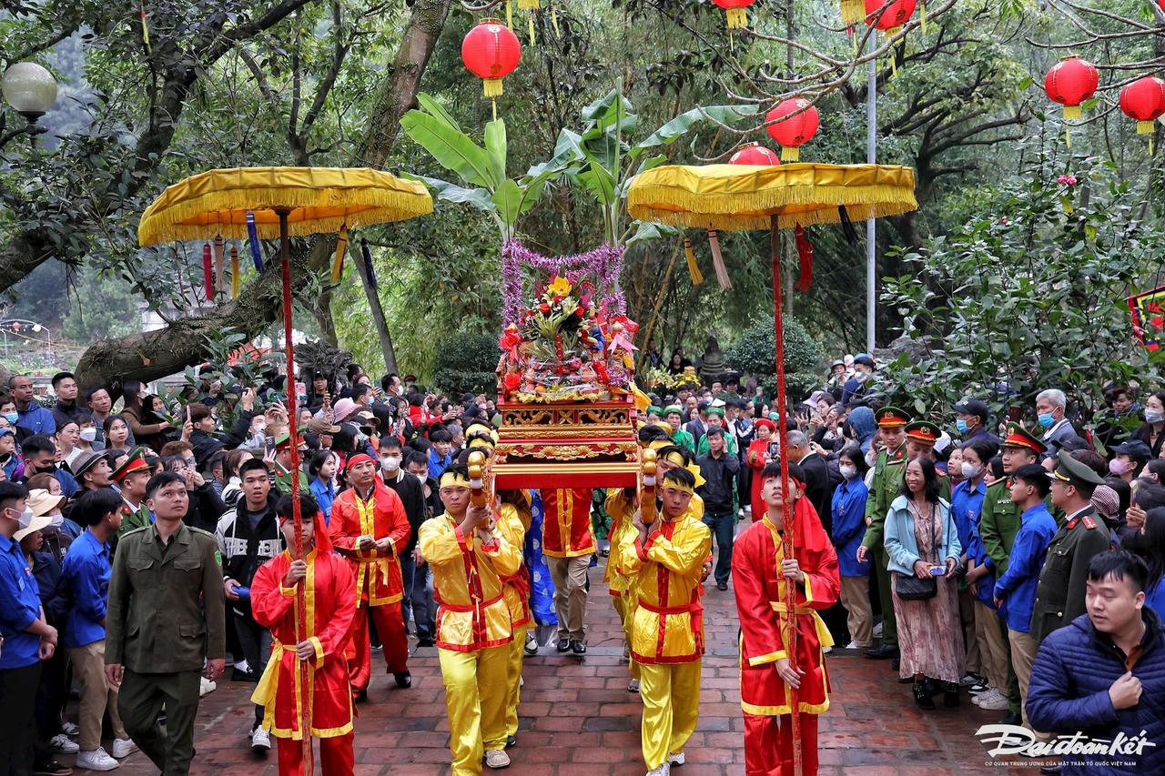 W_hoi_giong_soc_son-le-khanh10.jpg