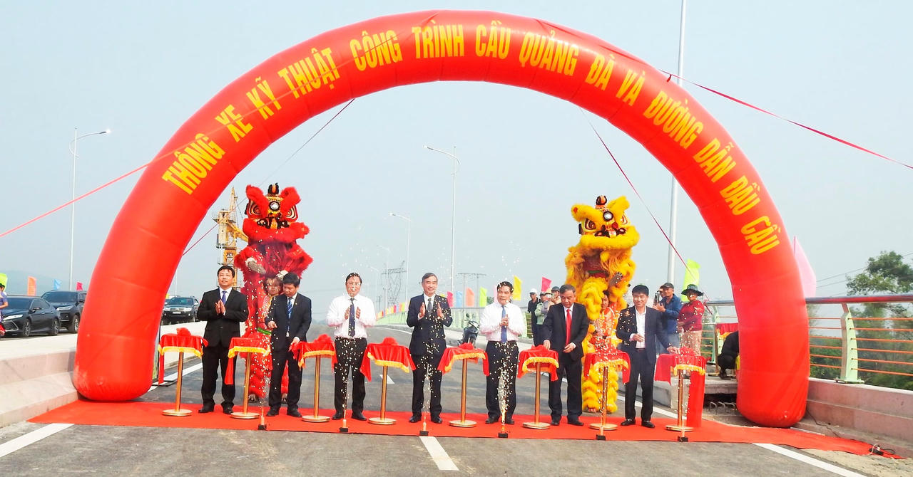 Cắt băng4840