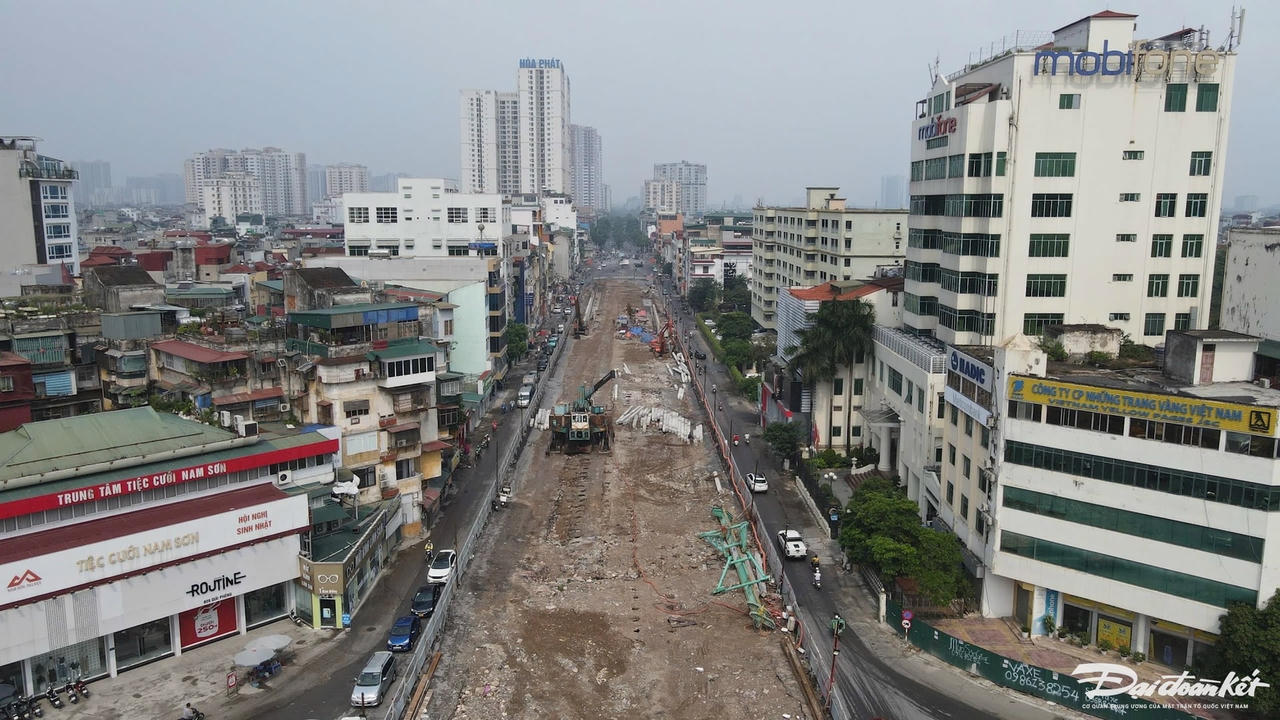 ham_chui_kim_dong_giai_phong-le-khanh5.jpg