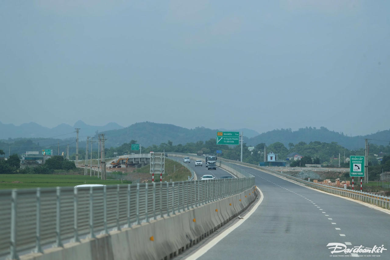 W_aj5i6470.jpg