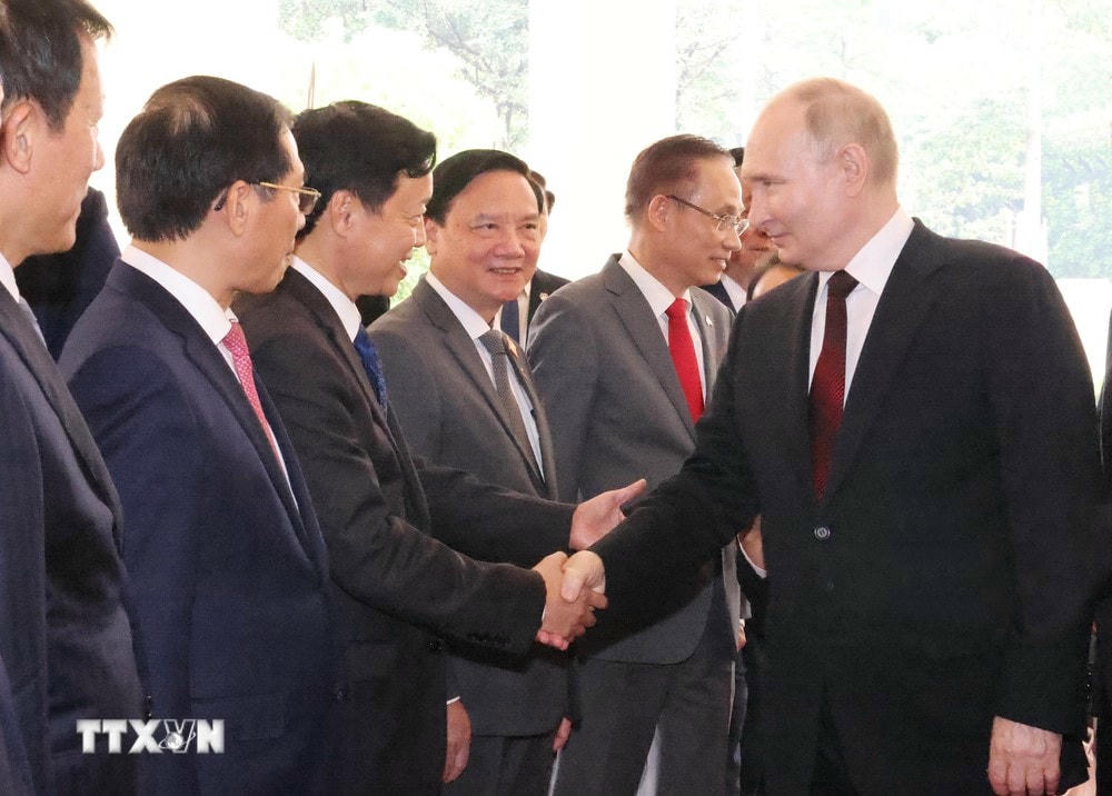 TTXVN_2006TongbithuTongthongVietnamNga10.jpg