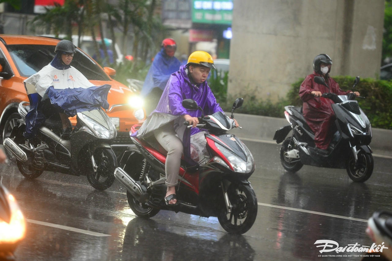 tac_duong-le-khanh4.jpg