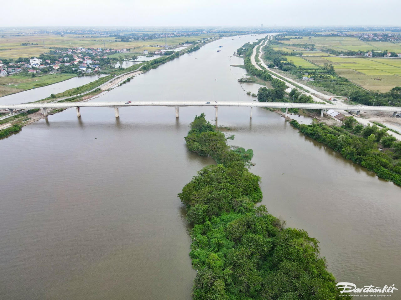 dji_fly_20241023_153538_792_1729672609867_photo.jpg