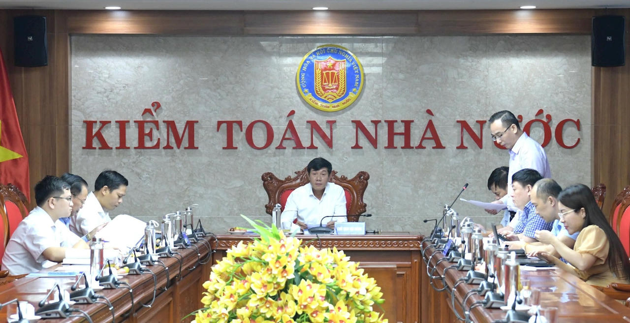 Quang cảnh cuộc họp. Ảnh: Nguyễn Ly