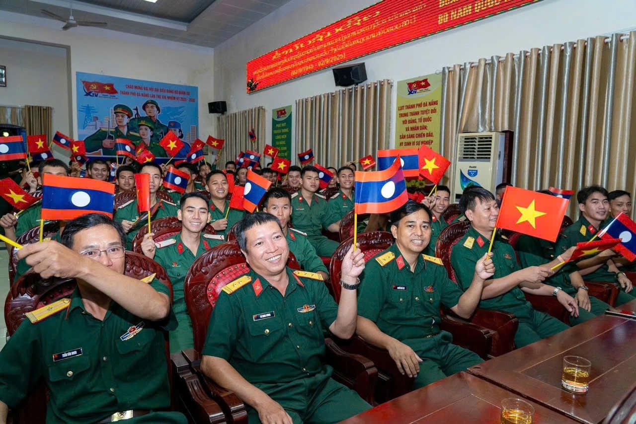 VAN NGHE 4