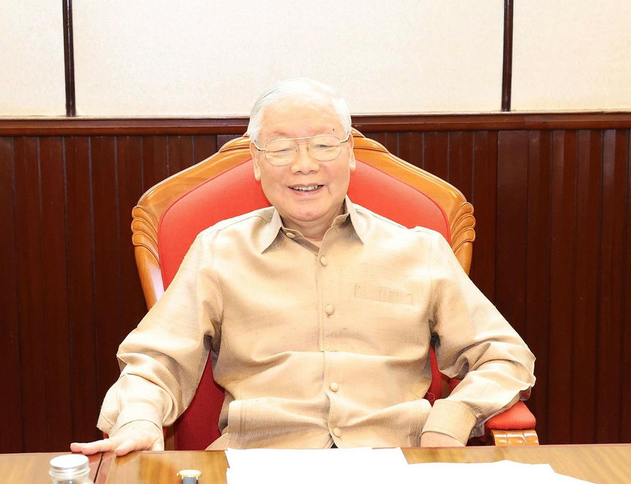 anh-bai-tren-moi.jpg