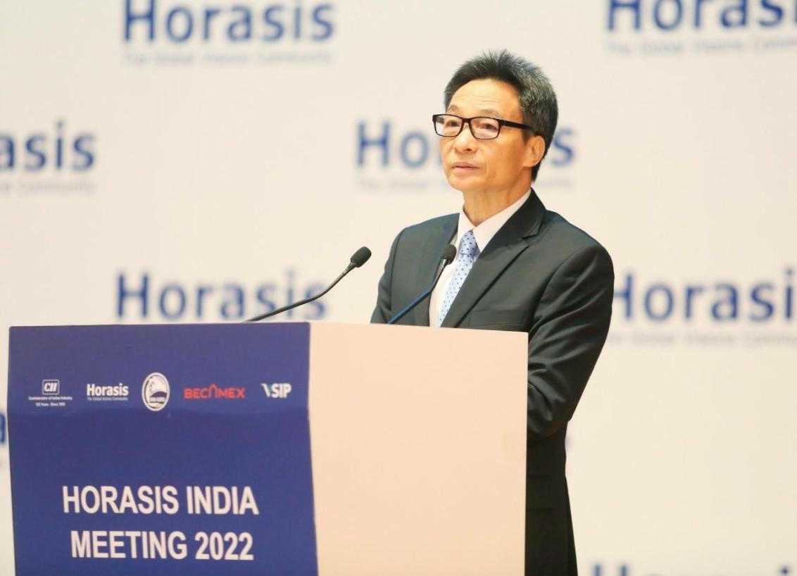 TS Frank Jurgen Richter – Chủ tịch Diễn Đàn Horasis phát biểu tại lễ khai mạc.