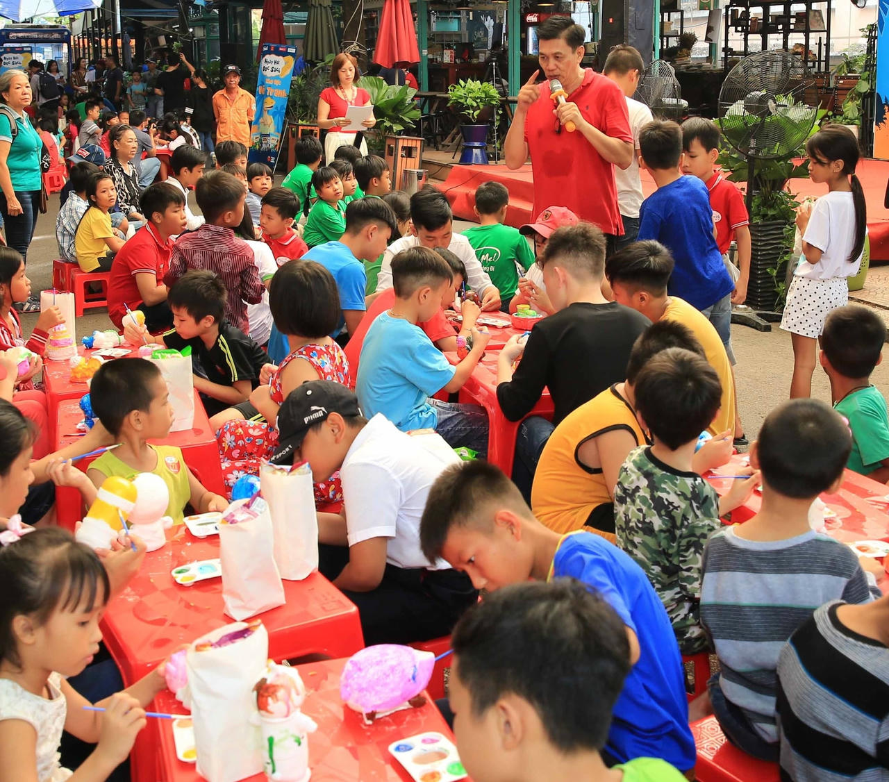 Nhiều loại hình học tiếng Anh mới tích hợp khả năng thực hành cho học sinh được cấp phép hoạt động.