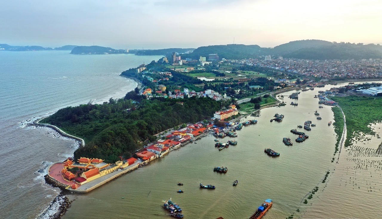 Nhiều đê biển, đảo chưa được Hải Phòng đưa vào bảo vệ trong hành lang bảo vệ bờ biển.