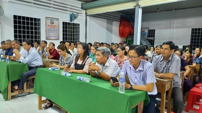 Đại biểu tham dự hội lấy ý kiến của cử tri nơi cư trú đối với người tham gia ứng cử đại biểu HĐND các cấp nhiệm kỳ 2021-2026.