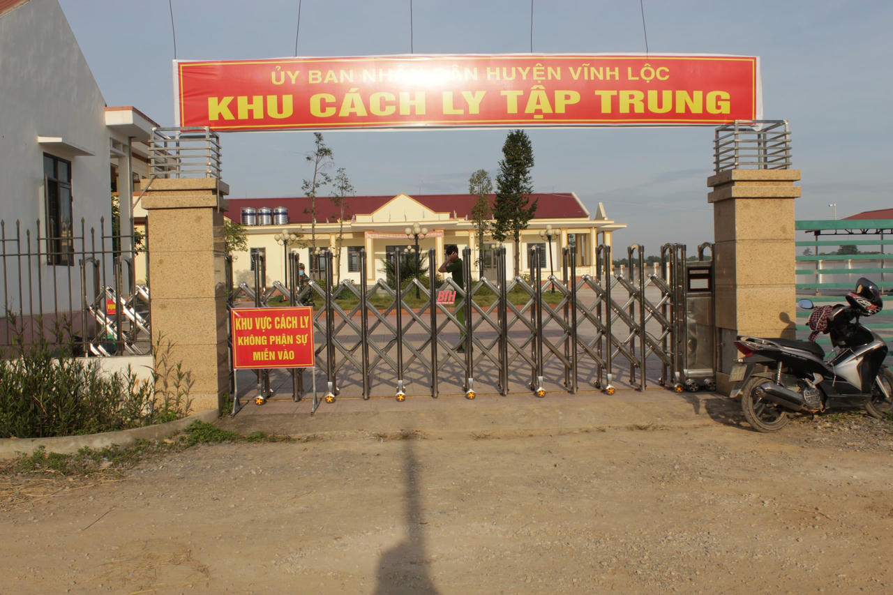 Khu cách ly tập trung huyện Vĩnh Lộc, nơi ghi nhận 4 ca mắc mới, 1 ca tái dương tính với Covid-19.