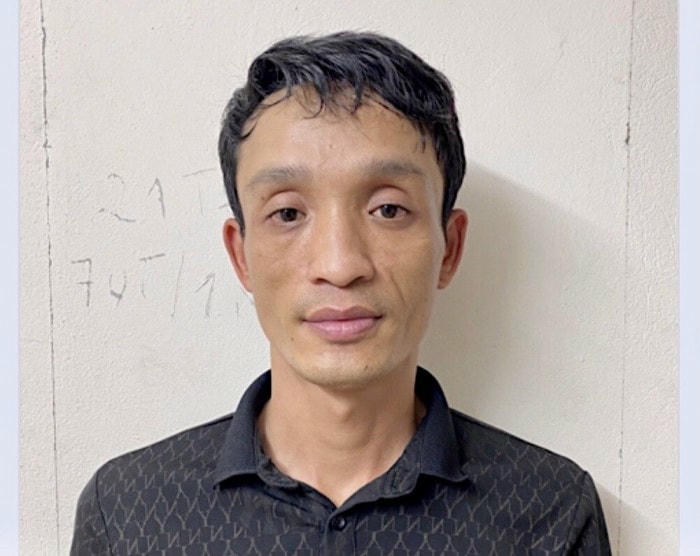 Trần Văn Hùng tại cơ quan công an