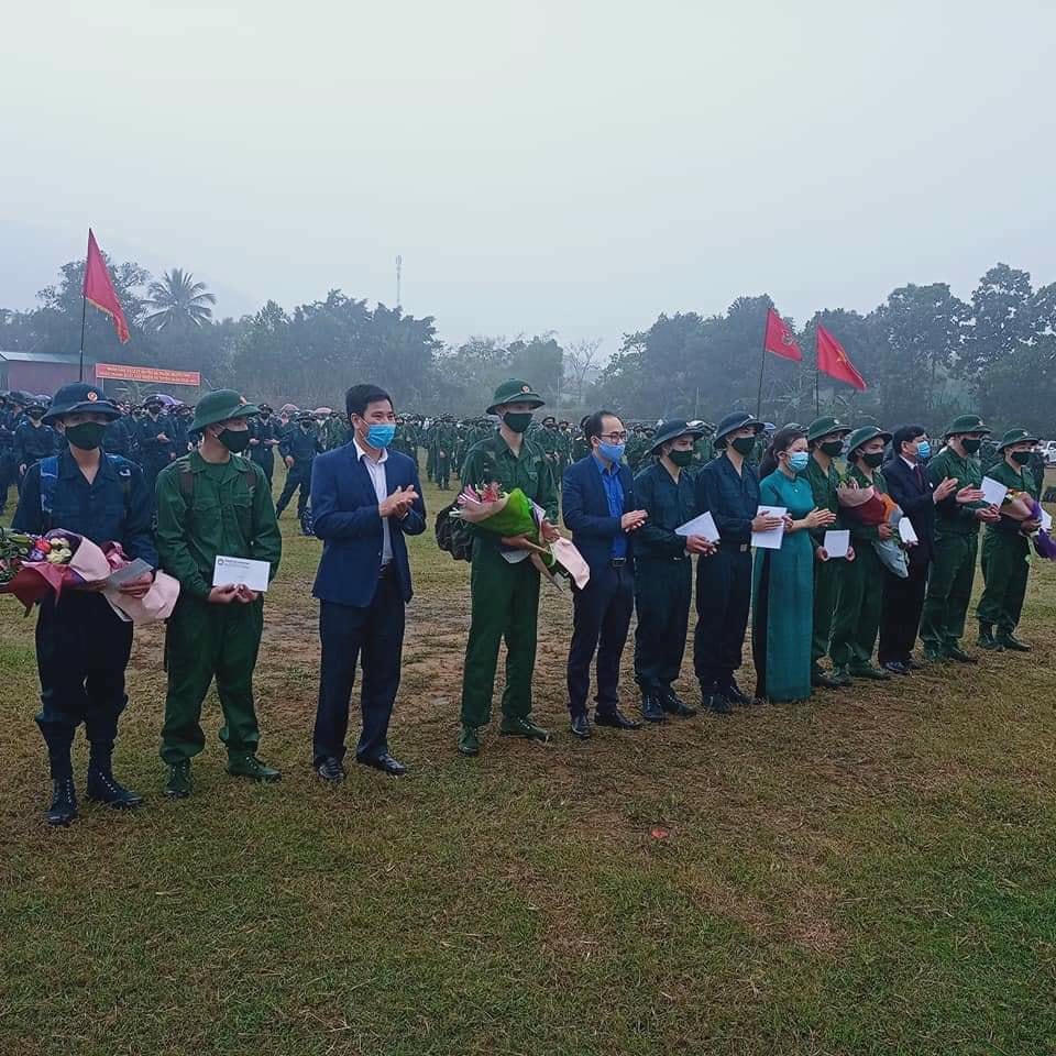 Lễ giao nhận quân tại huyện Bá Thước.