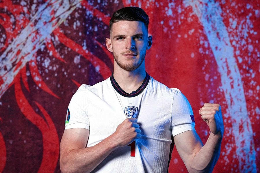 Liệu Ole có chiến thắng được Pep Guardiola hay Thomas Tuchel để mang Declan Rice về sân Old Trafford.