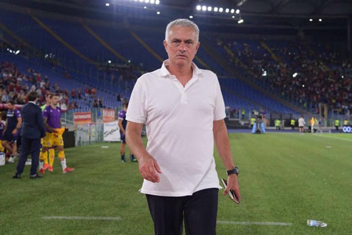 HLV Mourinho có trận khai màn Serie A khá thú vị.