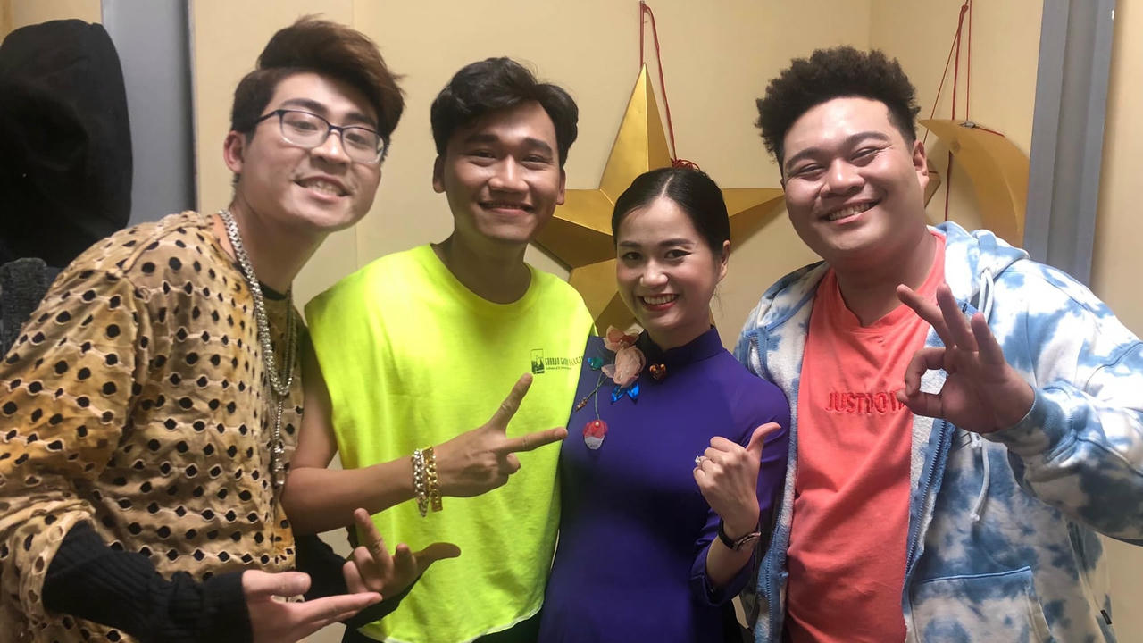 Xuân Nghị, Lâm Vĩ Dạ, rapper ICD... trong hậu trường ghi hình