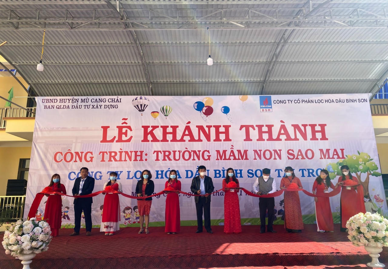 Lễ cắt băng khánh thành Trường Mầm non Sao Mai. Đây là hoạt động nằm trong chuỗi sự kiện của BSR chào mừng kỷ niệm 60 năm Ngày Truyền thống ngành Dầu khí Việt Nam.