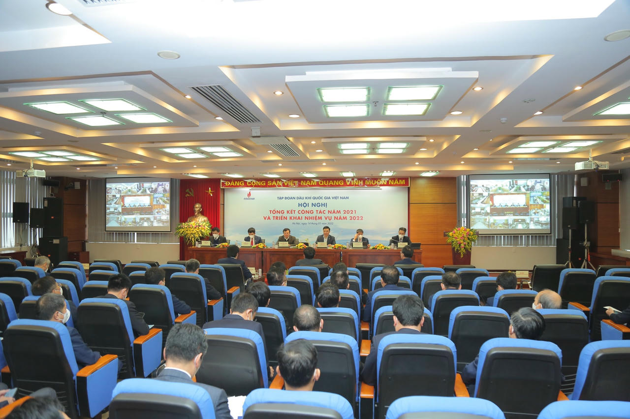 Toàn cảnh Hội nghị Tổng kết công tác năm 2021 và triển khai nhiệm vụ năm 2022 của Petrovietnam.