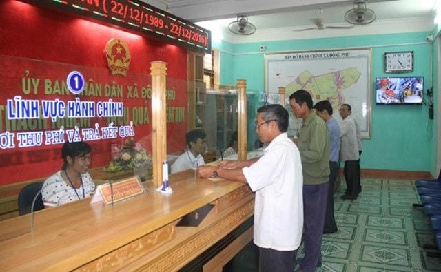 Người dân và chính quyền địa phương