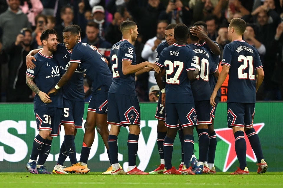 PSG đại thắng Man City.