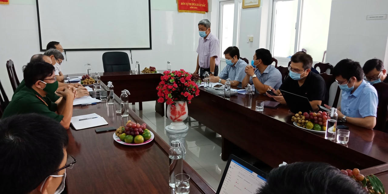 Quang cảnh buổi làm việc.
