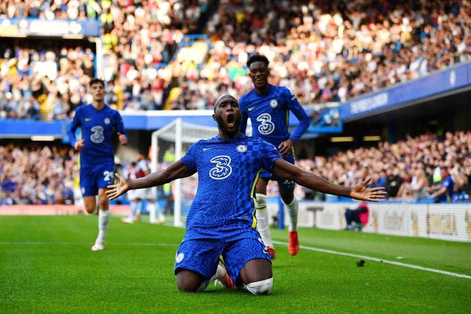 Lukaku lập cú đúp cho Chelse trước Aston Villa.