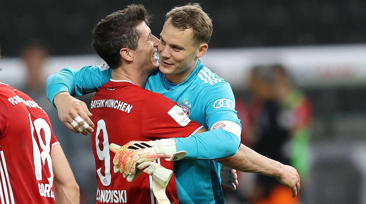 Bộ đôi cầu thủ đã cùng Bayern đi vào lịch sử