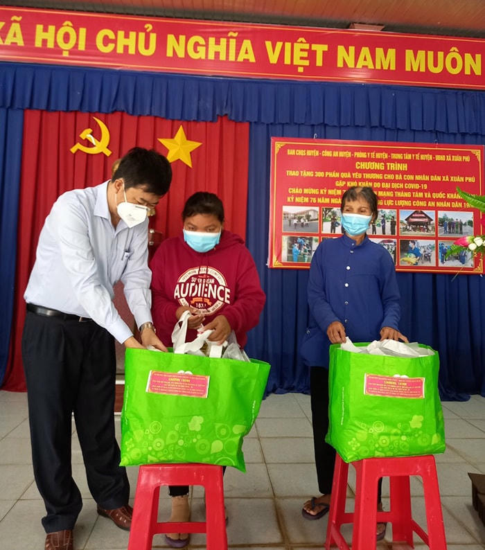 Huyện Xuân Lộc chăm lo đời sống người dân khó khăn vượt qua đại dịch Covid-19.