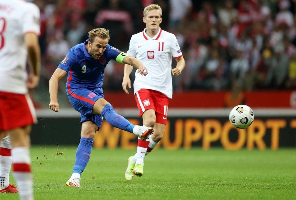 Harry Kane lập siêu phẩm nhưng không thể giúp Anh có chiến thắng