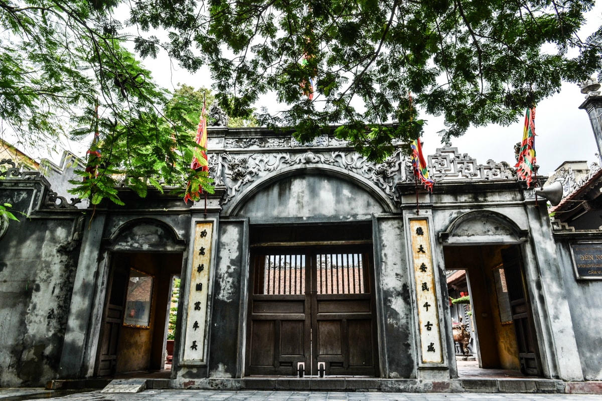 Các cơ sở tôn giáo, tín ngưỡng được yêu cầu tạm dừng hoạt động đề phòng, chống dịch Covid-19