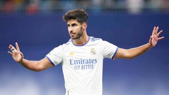 Asensio có hành động nhân văn được truyền thông Tây Ban Nha ca ngợi.