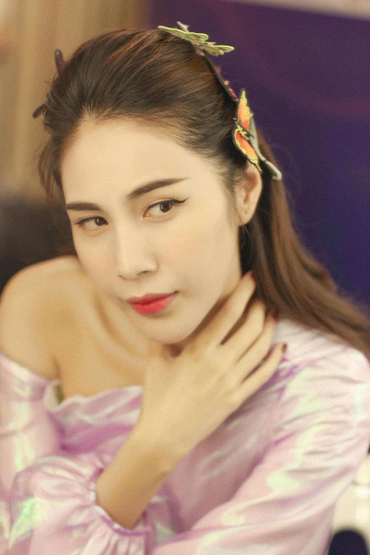 Chính nhờ ca khúc này mà tên tuổi của Thủy Tiên được nhiều người biết đên.