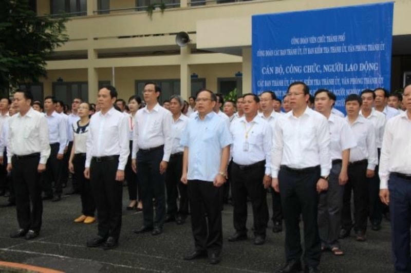 Lễ chào cờ của các ban, ngành, Văn phòng Thành ủy TP HCM.