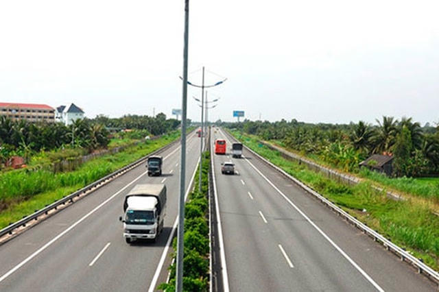 Cao tốc TPHCM - Trung Lương.