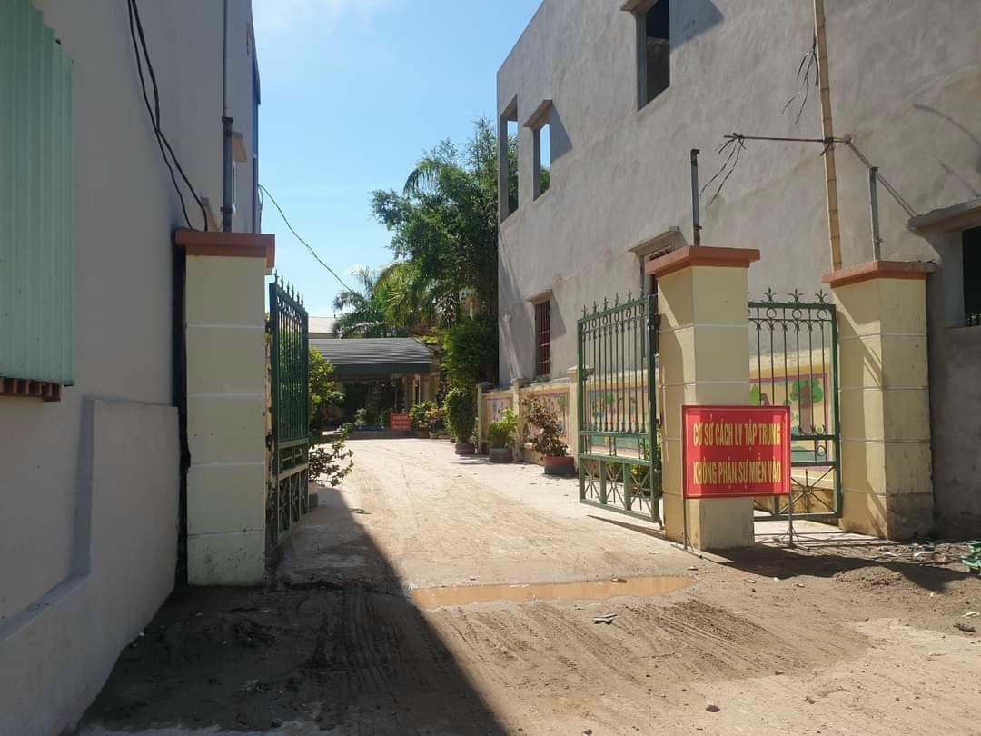 Trường học tại xã Cồn Thoi (huyện Kim Sơn) được trưng dụng làm khu cách ly các F1.
