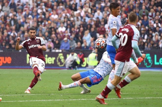 West Ham có bàn mở tỉ số trước ở phút 30.