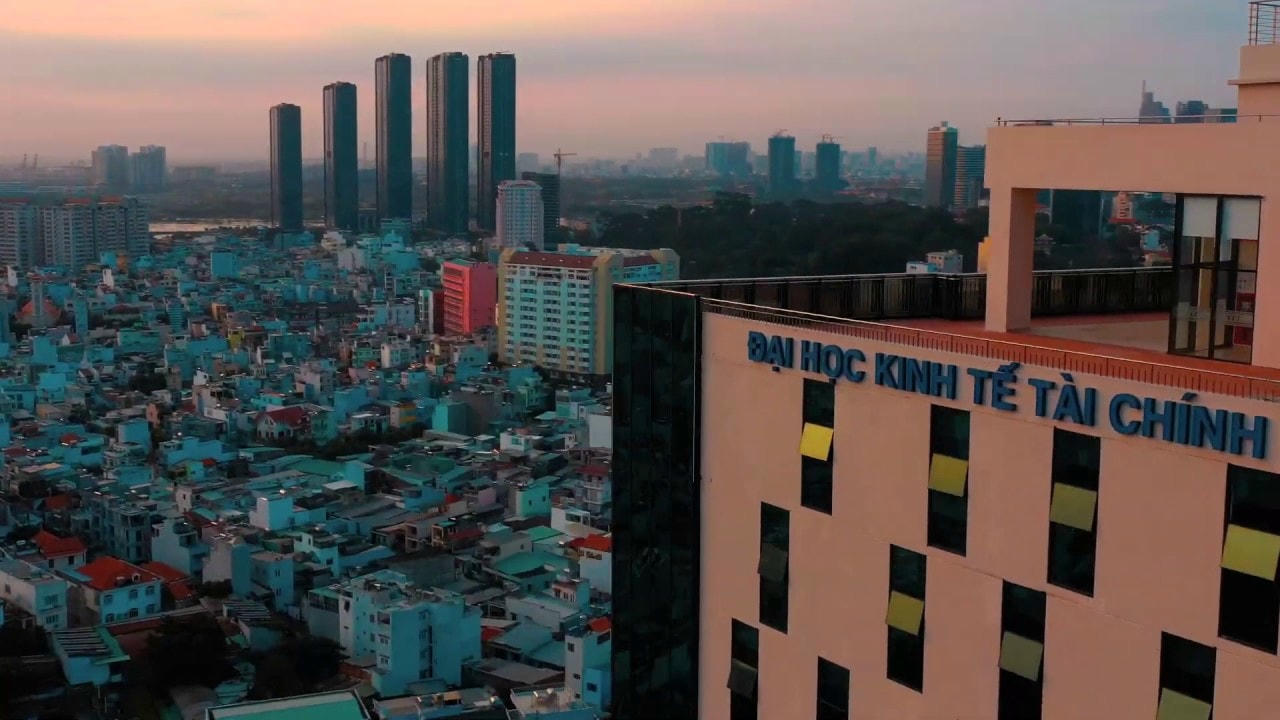 Kinh tế Việt Nam được kỳ vọng tiếp tục đạt tăng trưởng dương trong bối cảnh kiểm soát tốt đại dịch Covid-19.