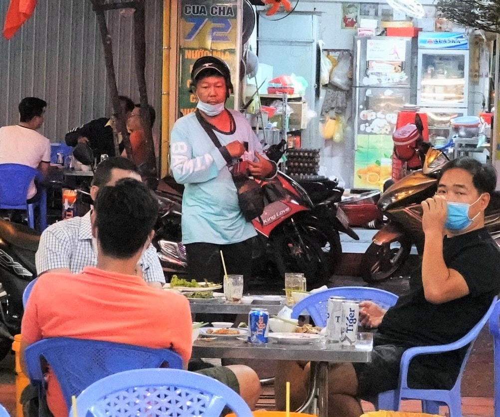 TP HCM cân nhắc các dịch vụ kinh doanh tập trung đông người và chưa có kế hoạch nới lỏng hoạt động trở lại.