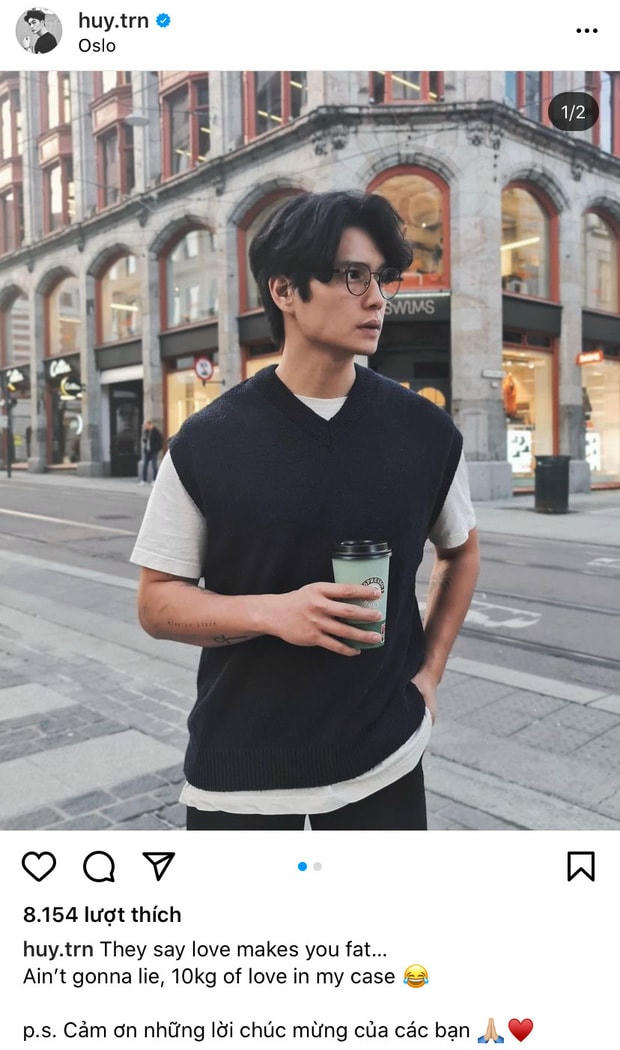 Huy Trần cũng đăng tải ảnh cùng địa điểm và dòng caption tương tự.