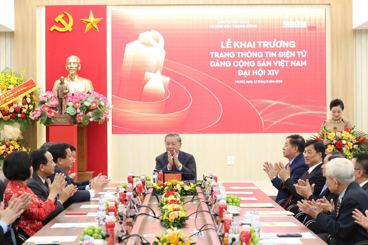 Tổng Bí thư Tô Lâm cùng các đồng chí lãnh đạo Đảng, Nhà nước tới dự Lễ ra mắt Trang thông tin điện tử chuyên đề manh-nguyen-2.jpg