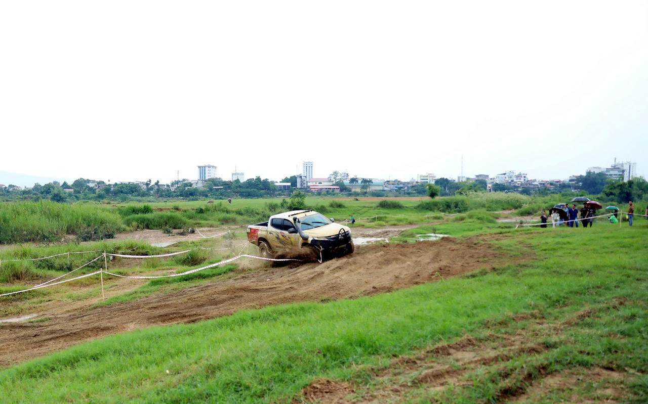 Một số pha trình diễn xe sôi động, kịch tính tại Giải.