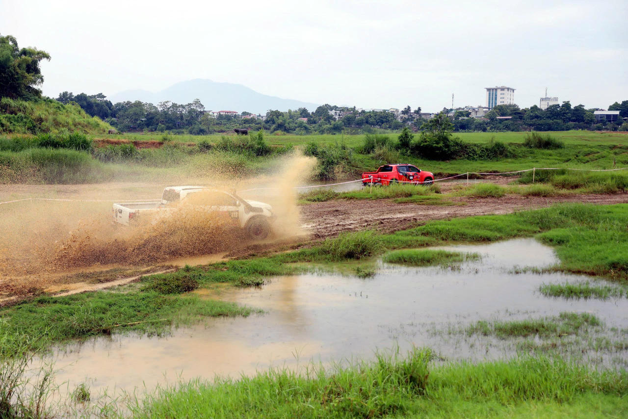 Sôi động Giải trình diễn xe địa hình Tuyên Quang năm 2025