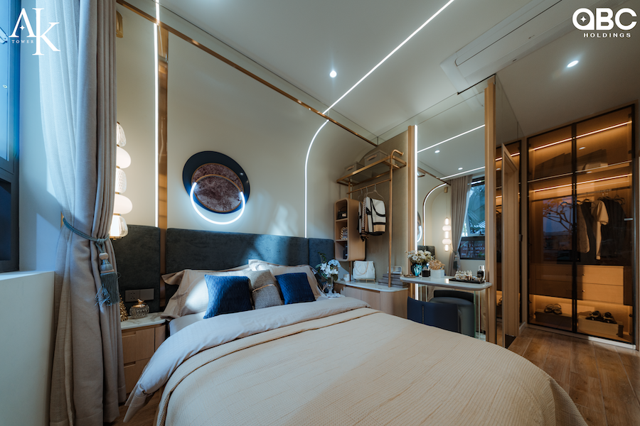 Phòng ngủ lớn (master) được thiết kế thoáng rộng, thông minh và nâng tầm trải nghiệm đối với khách hàng