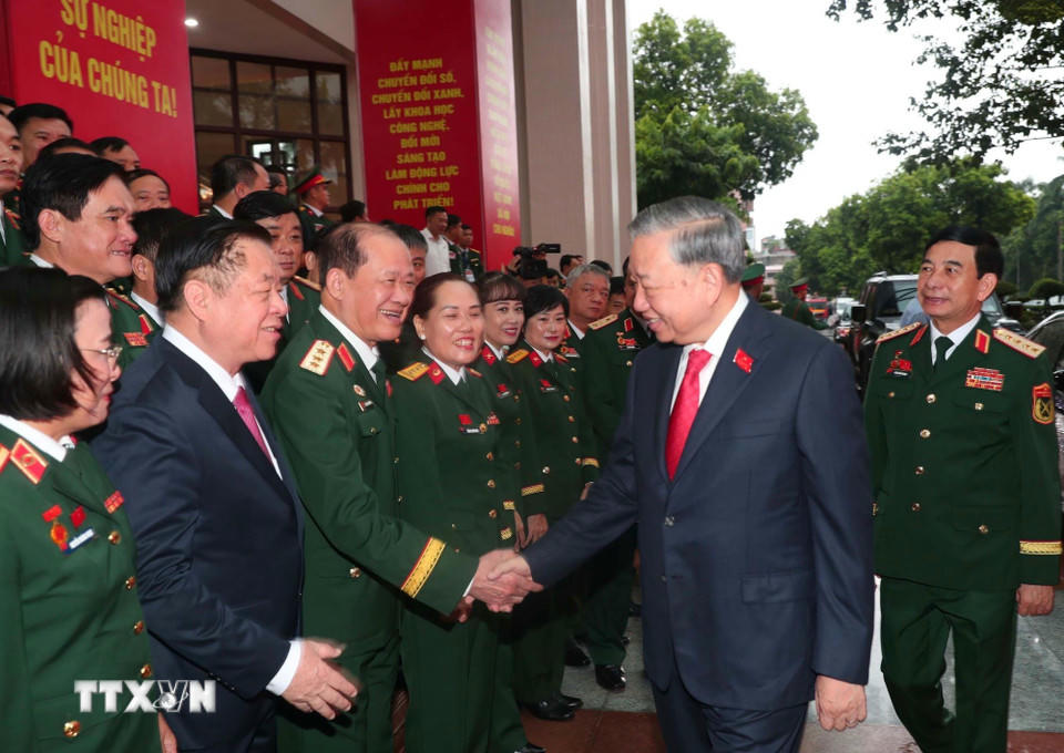 Tổng Bí thư Tô Lâm với các đại biểu dự Đại hội. (Ảnh: Trọng Đức/TTXVN)