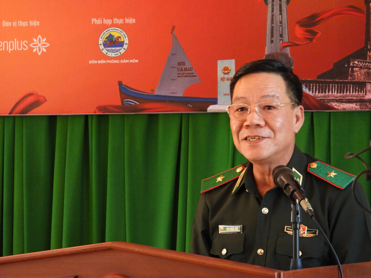 Thiếu tướng Văn Ngọc Quế phát biểu. Ảnh: Thanh Nga.