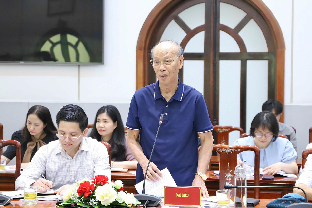 GS. TS Trần Ngọc Đường, Chủ nhiệm Hội đồng Tư vấn Dân chủ và Pháp luật cho rằng, MTTQ Việt Nam các cấp cần tiếp tục thu hút các chuyên gia, nhà khoa học, nhà quản lý tham gia xây dựng và hoàn thiện chính sách, pháp luật.&nbsp;