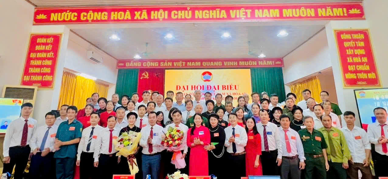 Ủy ban MTTQ Việt Nam xã Hòa An khóa I, nhiệm kỳ 2025 - 2030 ra mắt Đại hội. Ảnh:T.H.