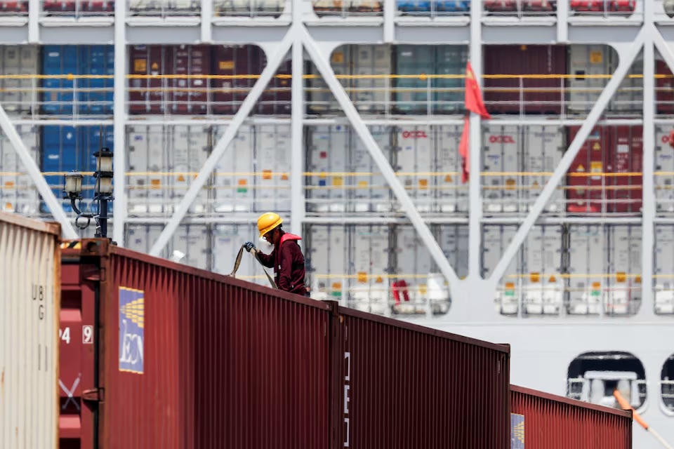 Ảnh minh họa về một cảng container tại Trung Quốc. Nguồn: Reuters.